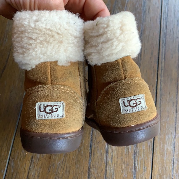 UGG Jorie Boots - Picture 3 of 9